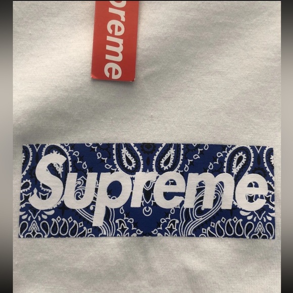 Supreme - Picture 8 of 10